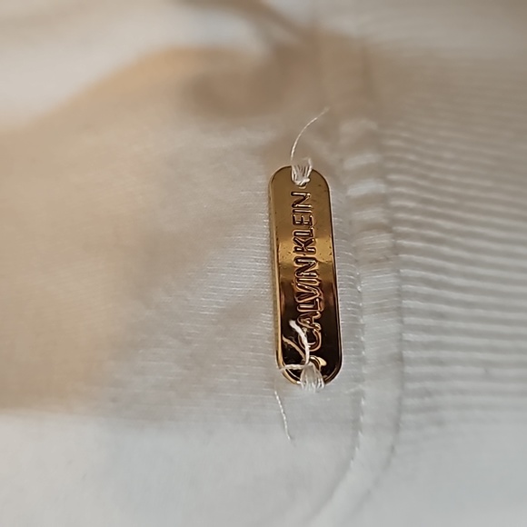 Calvin Klein size large detailed leather on both sleeves - Picture 3 of 4